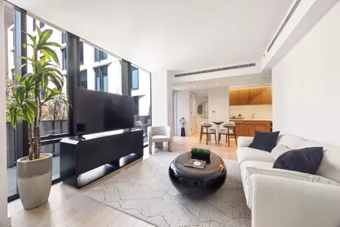 500 W 45th St #210, New York, NY 10036