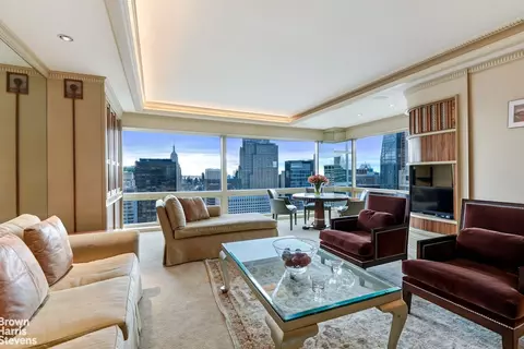 721 5th Ave #59A, New York, NY 10022