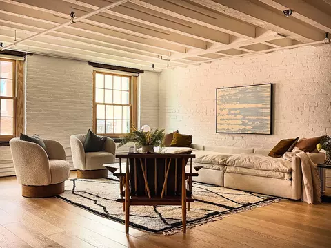 265 Water St #5, New York, NY 10038