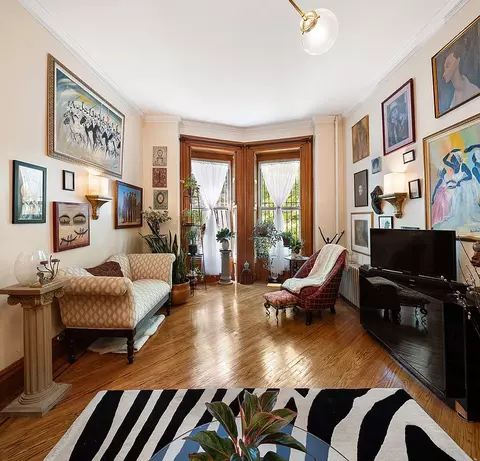 109 Lincoln Pl, Brooklyn, NY 11217