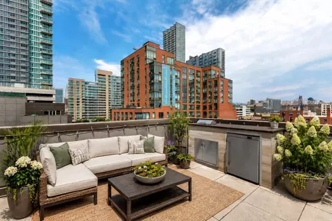 5-26 47th Ave #2A, Long Island City, NY 11101