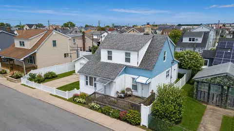 13 Celeste Ct, New York City, NY 11229