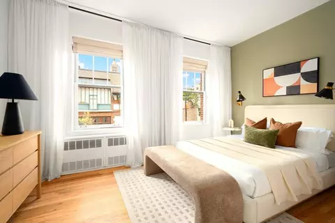 26 Gramercy Park S #6G, New York City, NY 10003