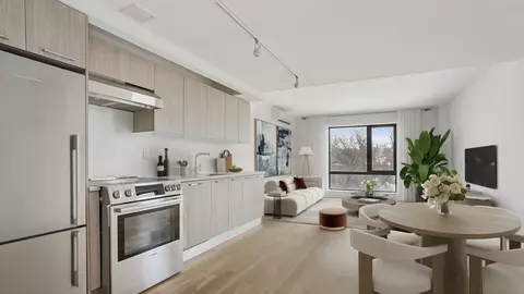 189 Cooper St #2B, Brooklyn, NY 11207