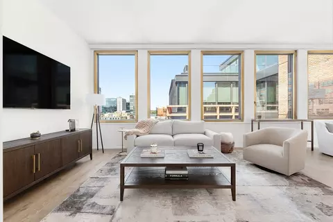 345 W 14th St #PHD, New York, NY 10011