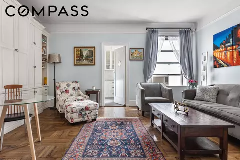 176 W 87th St #6D, New York, NY 10024