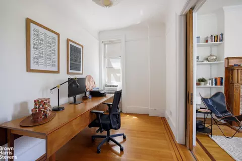 126 Greene Ave #4W, Brooklyn, NY 11238