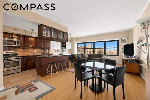 140 W End Ave #30M, New York, NY 10023