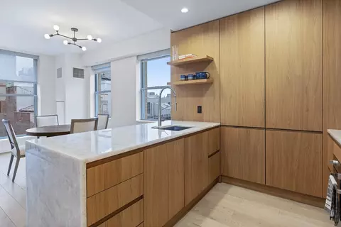 27 W 19th St #12TH-, New York, NY 10011