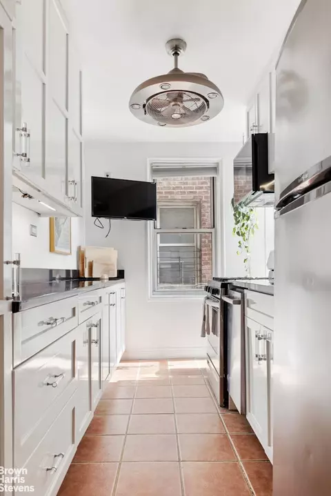 340 Haven Ave #4H, New York, NY 10033