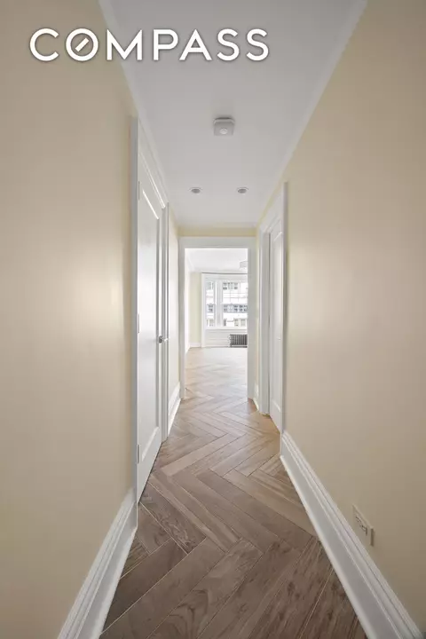 200 W 54th St #10K, New York, NY 10019