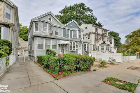 69-26 Woodhaven Blvd, New York City, NY 11374