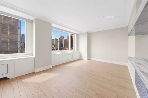 389 E 89th St #10B, New York, NY 10128