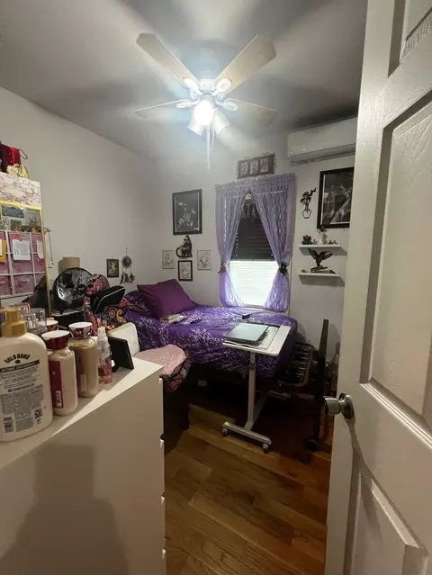 Bedroom - 1271 E 88th St, Brooklyn, NY 11236 photo 4 of 5