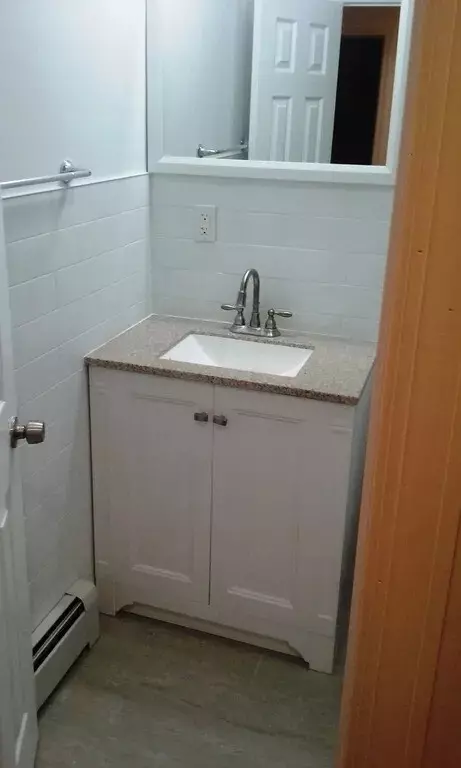 Bath - 1271 E 88th St, Brooklyn, NY 11236 photo 2 of 5