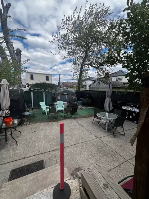 Exterior - 1271 E 88th St, Brooklyn, NY 11236 photo 4 of 7