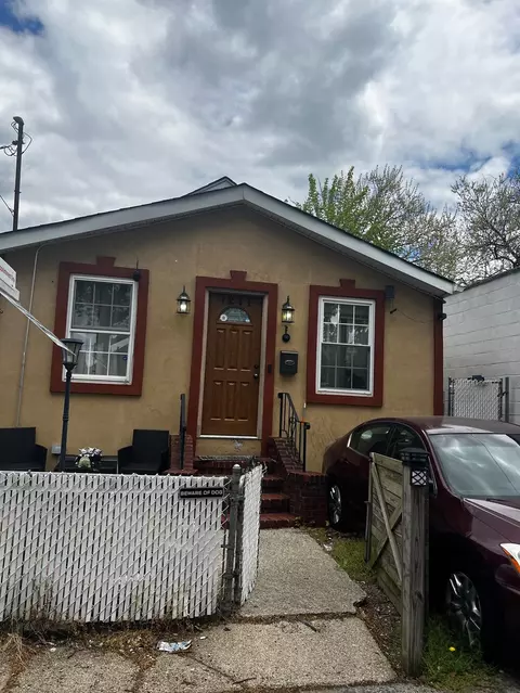 Exterior - 1271 E 88th St, Brooklyn, NY 11236 photo 5 of 7