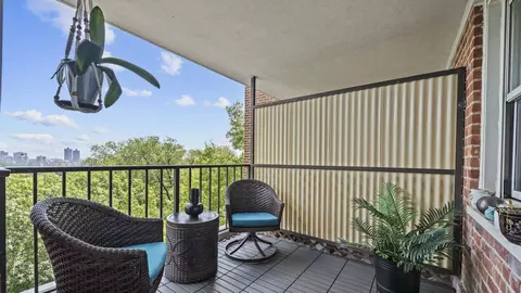 4555 Henry Hudson Pkwy W #908, New York City, NY 10471