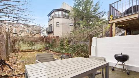 353 Clinton St # A, Brooklyn, NY 11231
