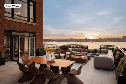 555 W 22nd St #11AW, New York, NY 10011