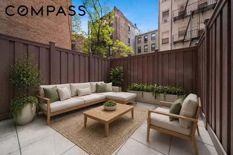 200 E 27th St #1G, New York, NY 10016