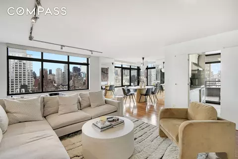 400 E 70th St #2402, New York, NY 10021