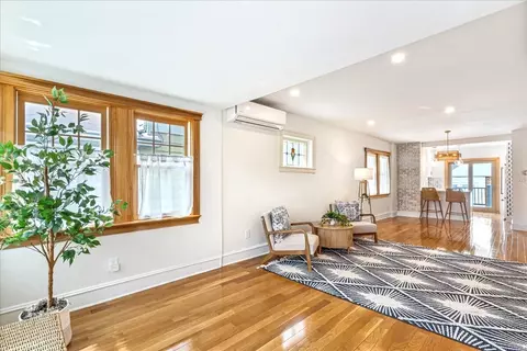 70-45 Manse St, New York City, NY 11375