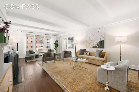 320 E 72nd St #6A, New York, NY 10021