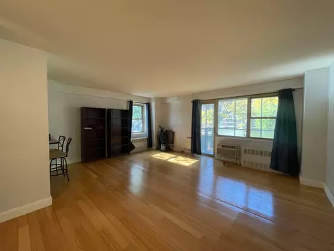 400 Cozine Ave #2J, Brooklyn, NY 11207