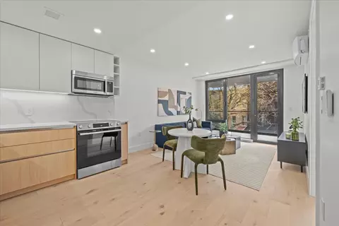 107 Schaefer St #3A, Brooklyn, NY 11207