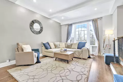 20 Continental Ave #4G, New York City, NY 11375