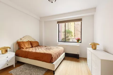 353 E 104th St #2F, New York, NY 10029