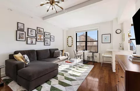 161 W 16th St #10-J, New York, NY 10011