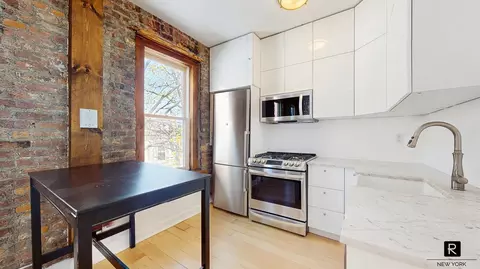 467 Pacific St #18, Brooklyn, NY 11217