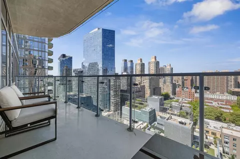 555 W 59th St #23A, New York, NY 10019
