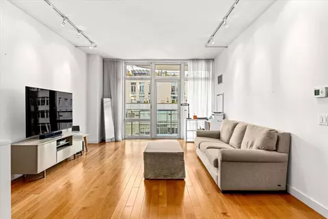 555 W 59th St #9-A, New York, NY 10019