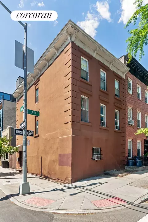 122 2nd St, Brooklyn, NY 11231