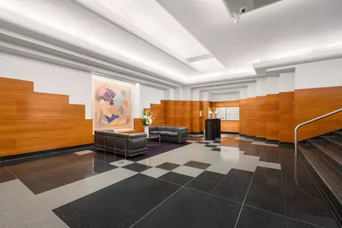 43 W 61st St #11C, New York, NY 10023