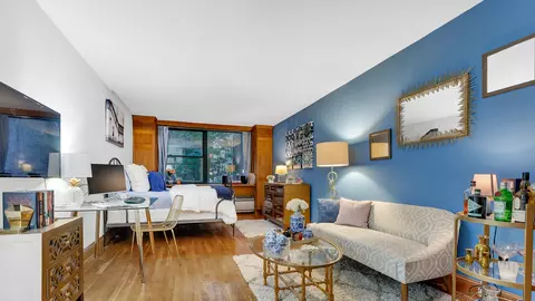 212 E 77th St #2B, New York, NY 10075