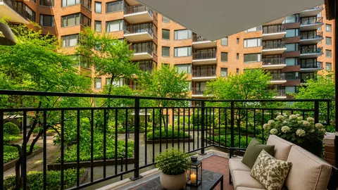 60 Sutton Pl S #3HS, New York, NY 10022