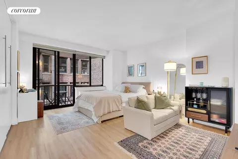 45 E 25th St #14E, New York, NY 10010