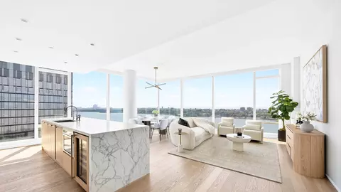 30 Riverside Blvd #33A, New York, NY 10069