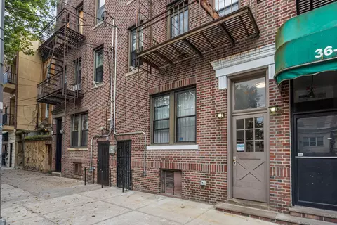 36-25 30th St, New York City, NY 11106