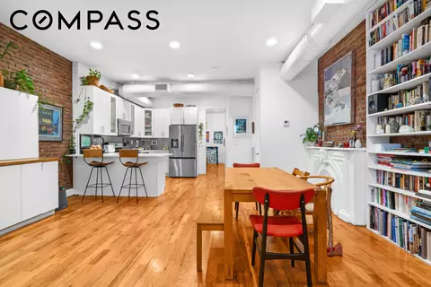 Dining - 962 Gates Ave, Brooklyn, NY 11221 photo 1 of 1