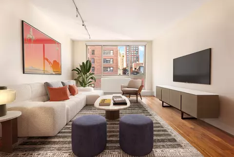 242 E 25th St #6A, New York, NY 10010