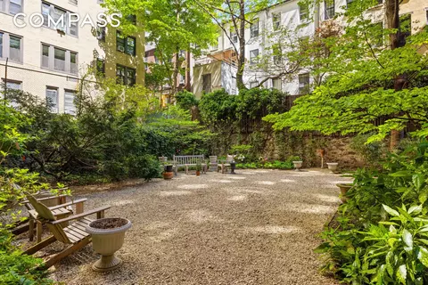 Exterior - 333 E 68th St #8A, New York, NY 10065 photo 1 of 2