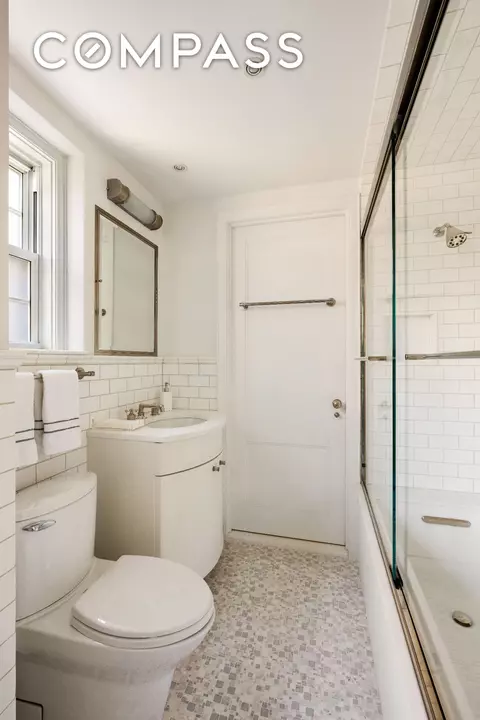 Bath - 333 E 68th St #8A, New York, NY 10065 photo 1 of 1