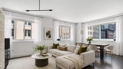 200 W 24th St #5A, New York, NY 10011
