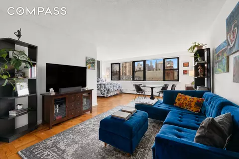 230 E 15th St #9B, New York, NY 10003
