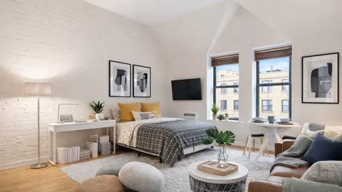 56 W 82nd St #16, New York, NY 10024
